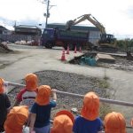 あっ‼ショベルカーだ。カッコいいね。