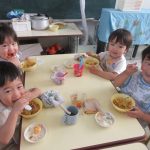 おかわりして沢山食べたよ。(すみれ組)