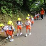 坂道頑張って歩いたよ。